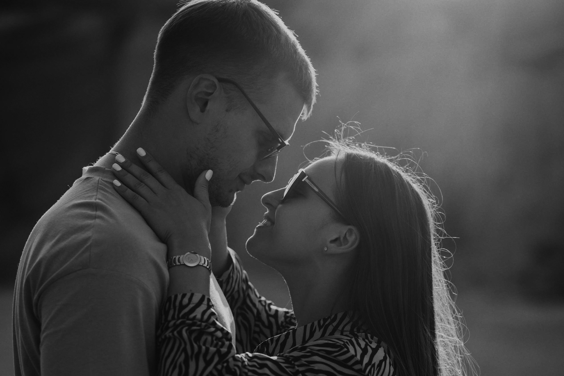 Pareja en el portal